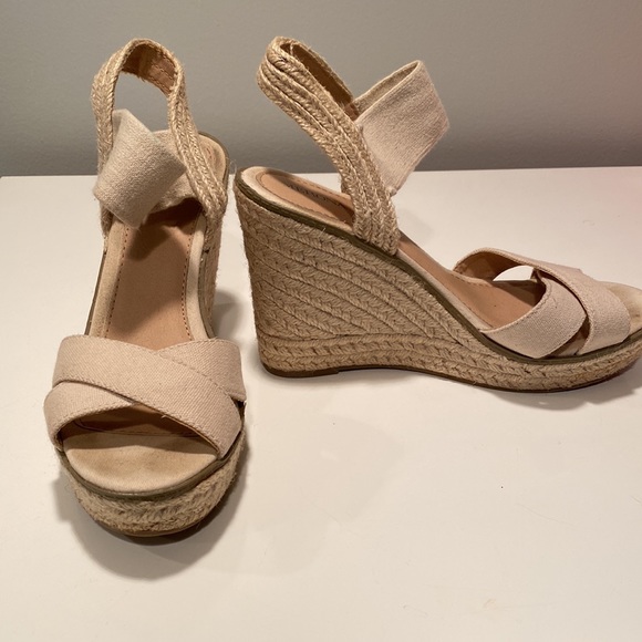 Merona wedges - Picture 2 of 3